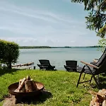 Nad Jeziorem Dobskim Mazury
