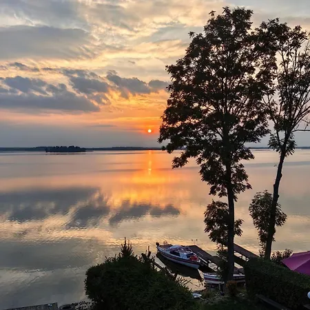 Nad Jeziorem Dobskim Mazury Деревянный коттедж Fuleda