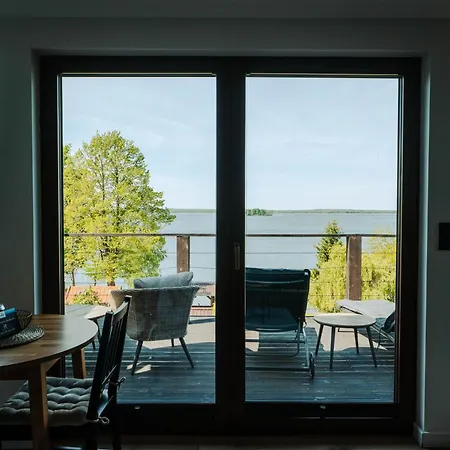 Nad Jeziorem Dobskim Mazury 山林小屋