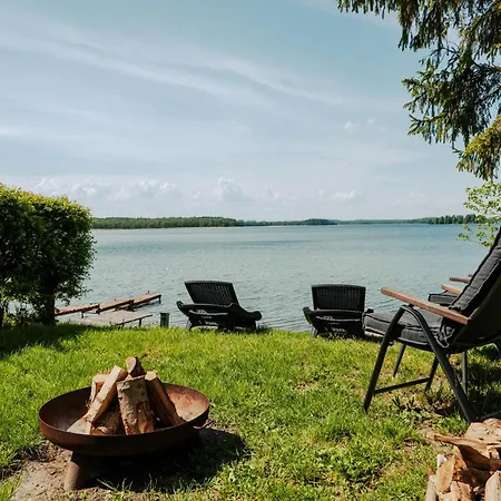 Nad Jeziorem Dobskim Mazury