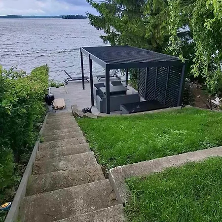 Nad Jeziorem Dobskim Mazury